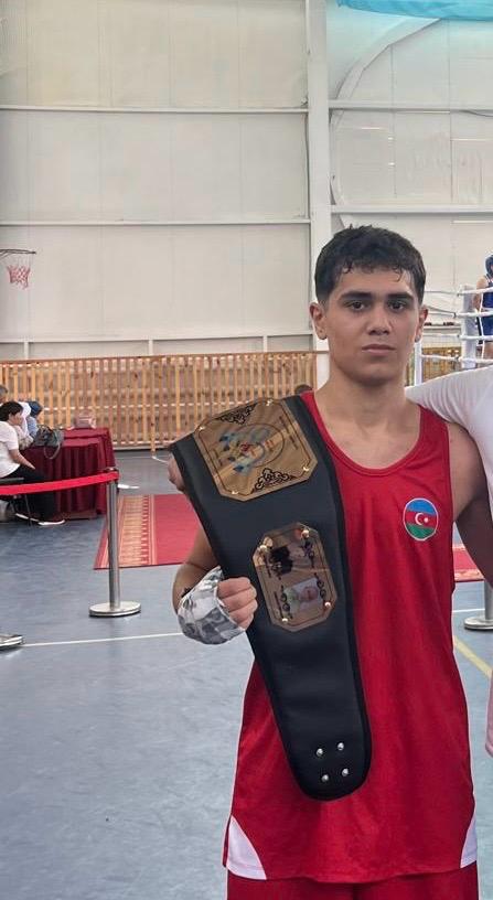 Nursoltan Soltanlı - Boks