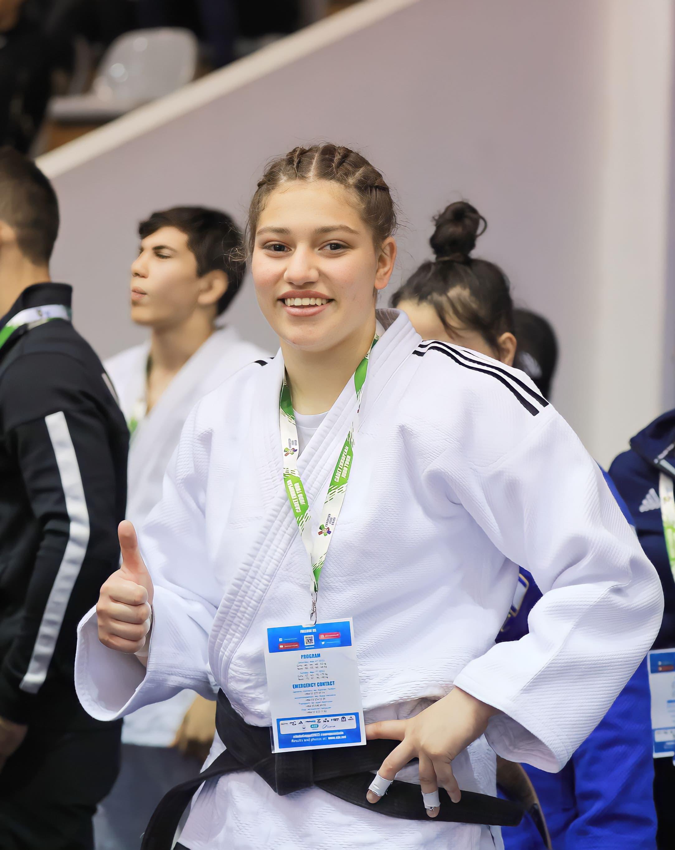 Zeynəbxanım Əsədova - undefined